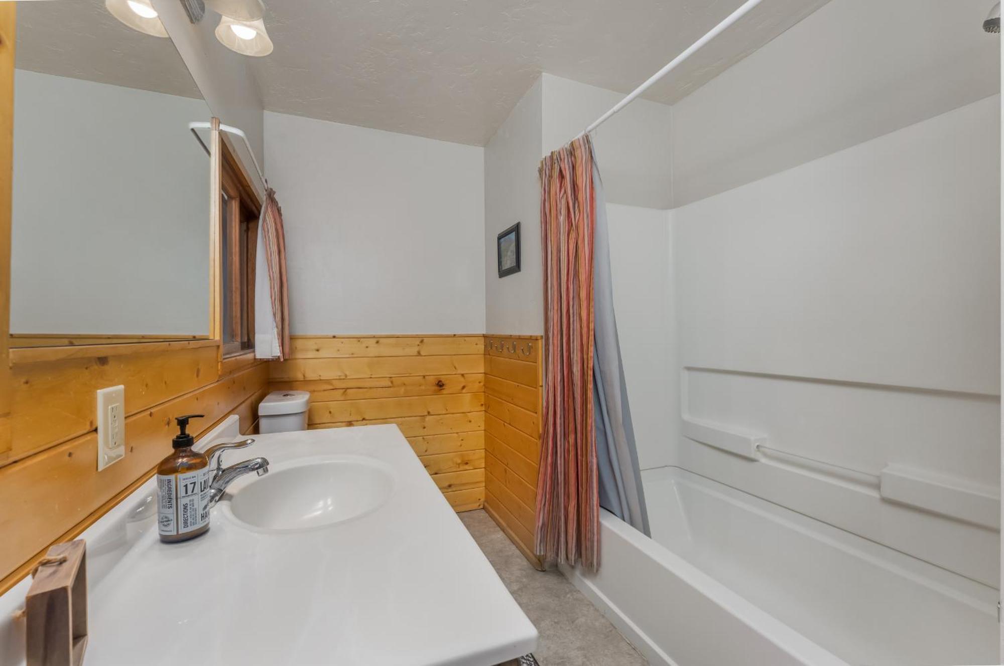 Bear Paw Lodge & Vacation Homes Vallecito Екстериор снимка