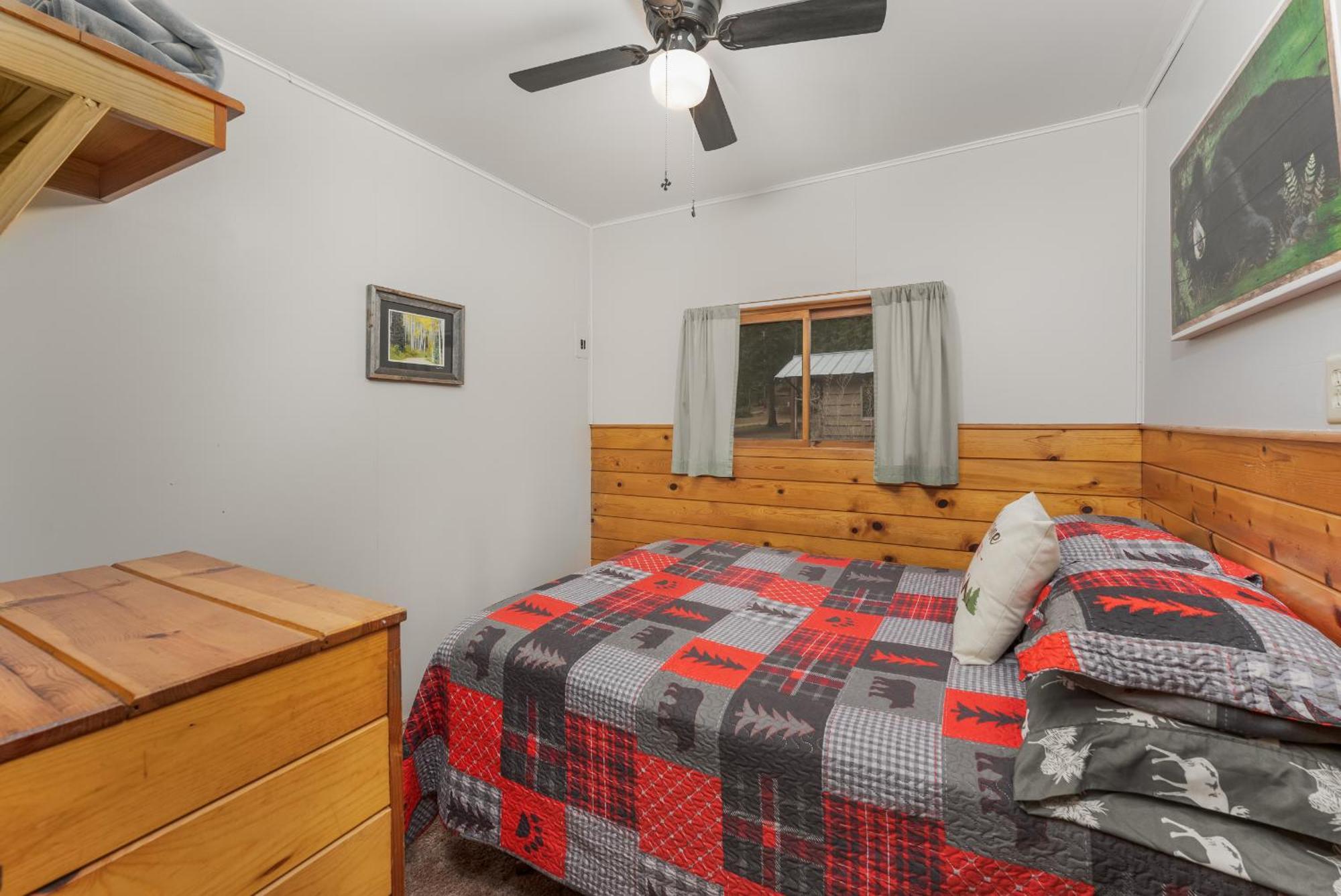 Bear Paw Lodge & Vacation Homes Vallecito Екстериор снимка