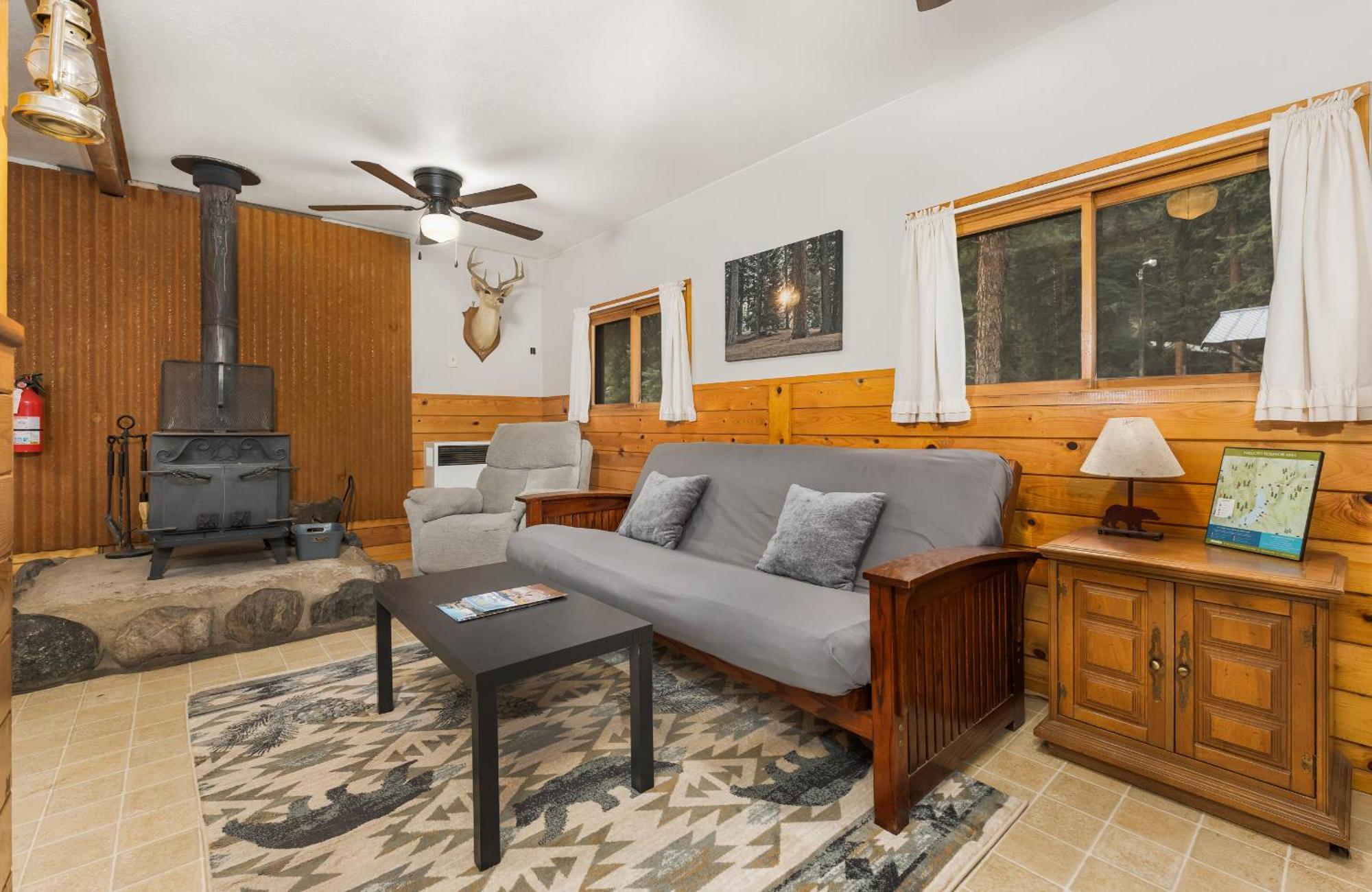 Bear Paw Lodge & Vacation Homes Vallecito Екстериор снимка