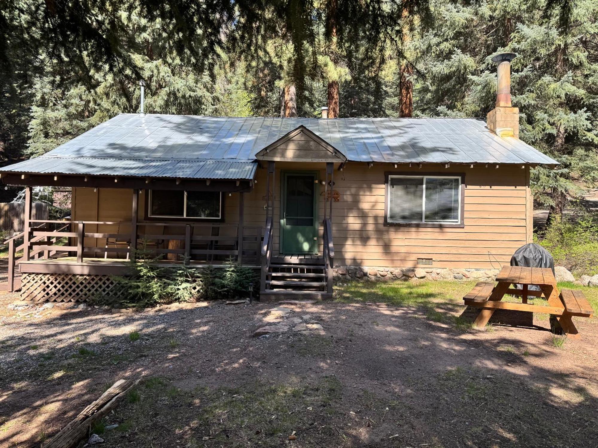 Bear Paw Lodge & Vacation Homes Vallecito Екстериор снимка