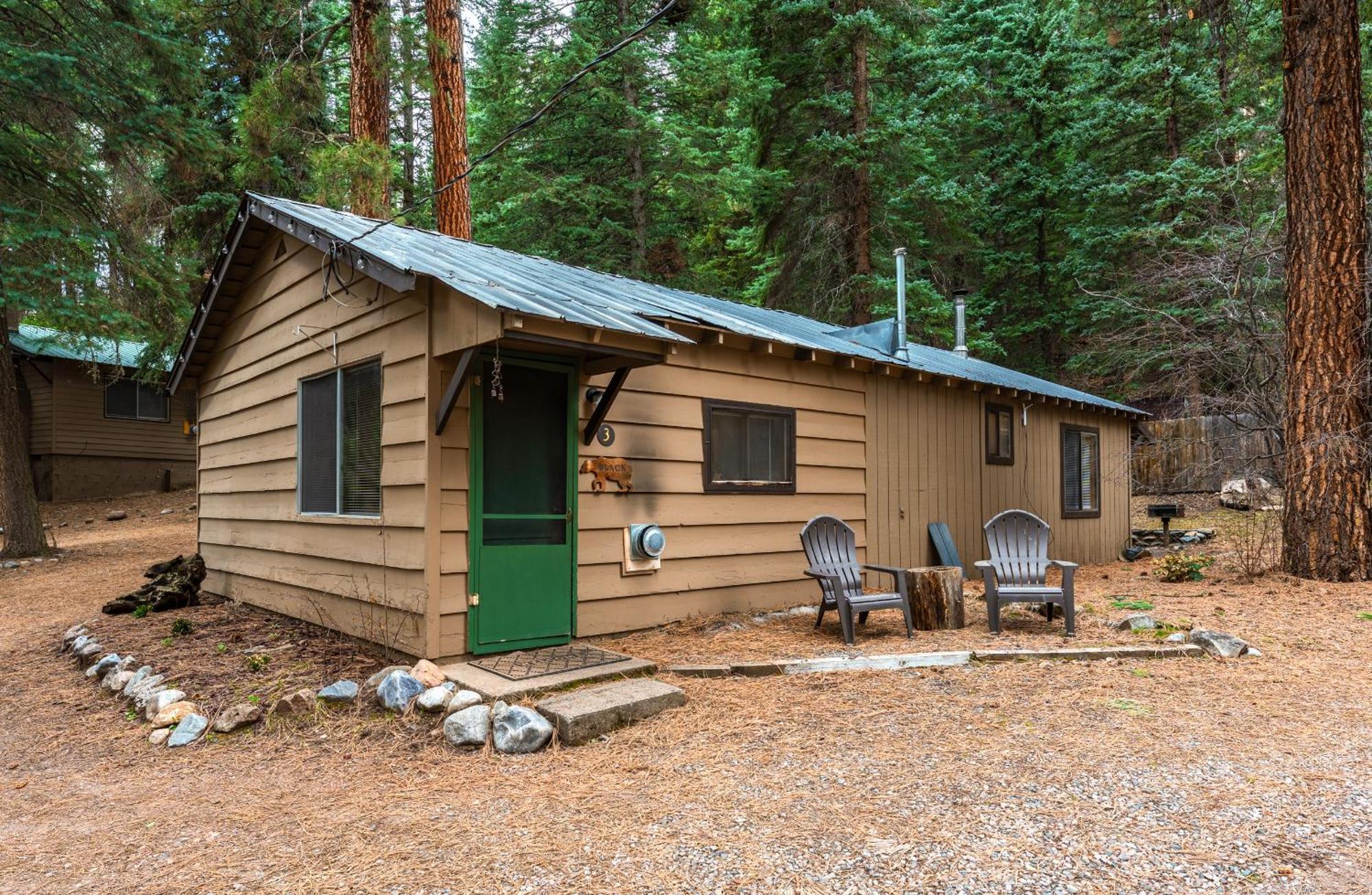 Bear Paw Lodge & Vacation Homes Vallecito Екстериор снимка