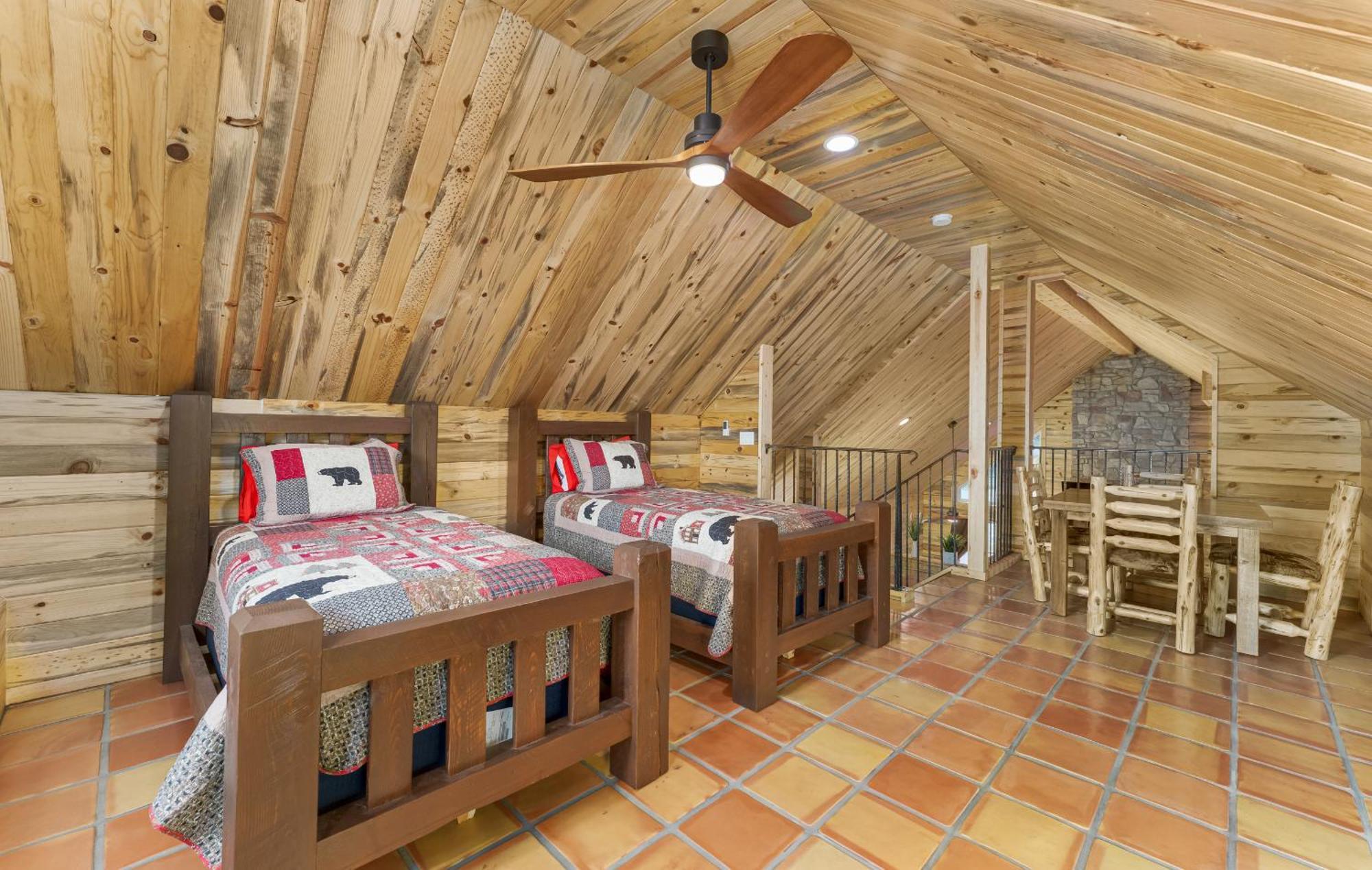 Bear Paw Lodge & Vacation Homes Vallecito Екстериор снимка