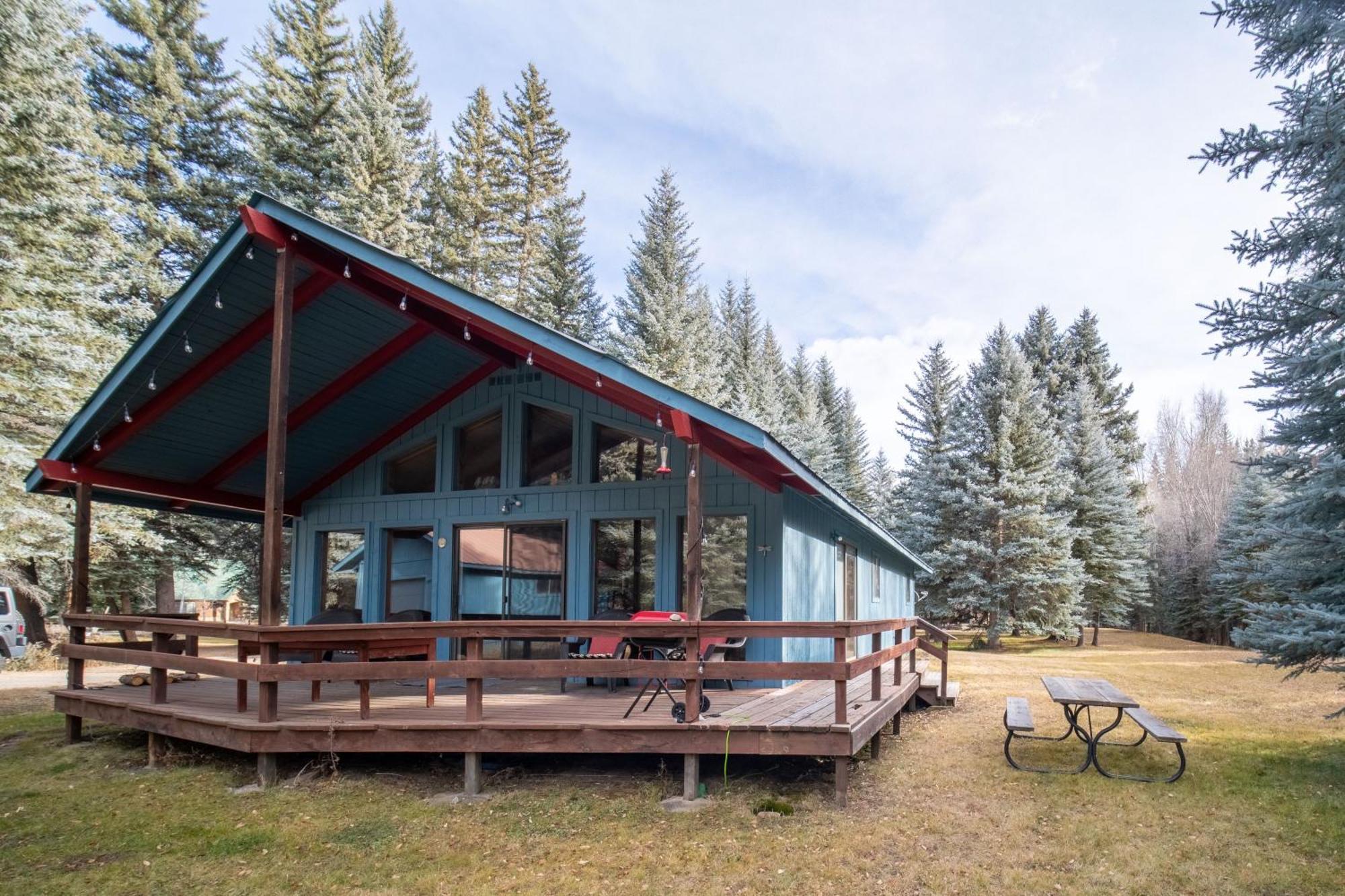 Bear Paw Lodge & Vacation Homes Vallecito Екстериор снимка